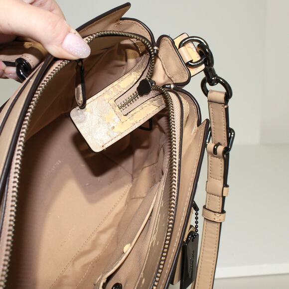 Coach Swagger 27 in Beechwood Beige Coach Retail - Picture 9 of 15